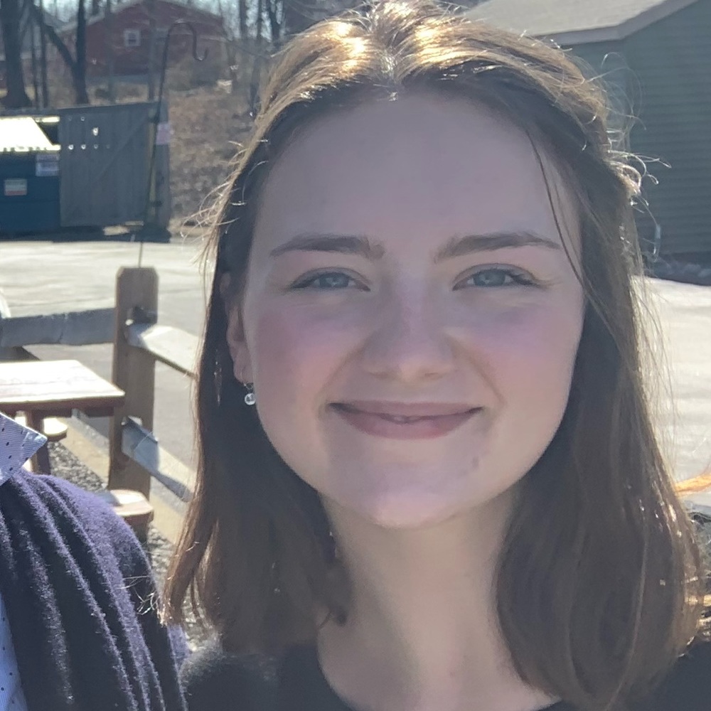 Meet your Posher, Kaylie